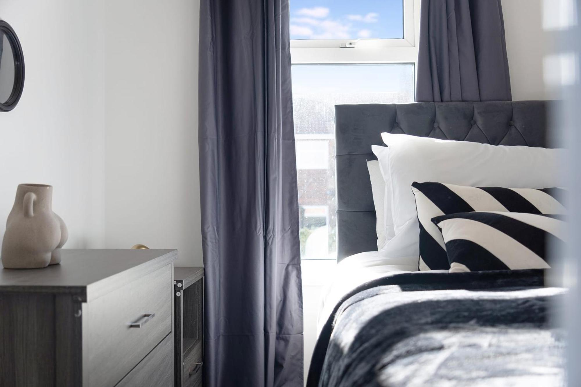 Stylish Near Heritage Coast Sleeps 5 Apartment
