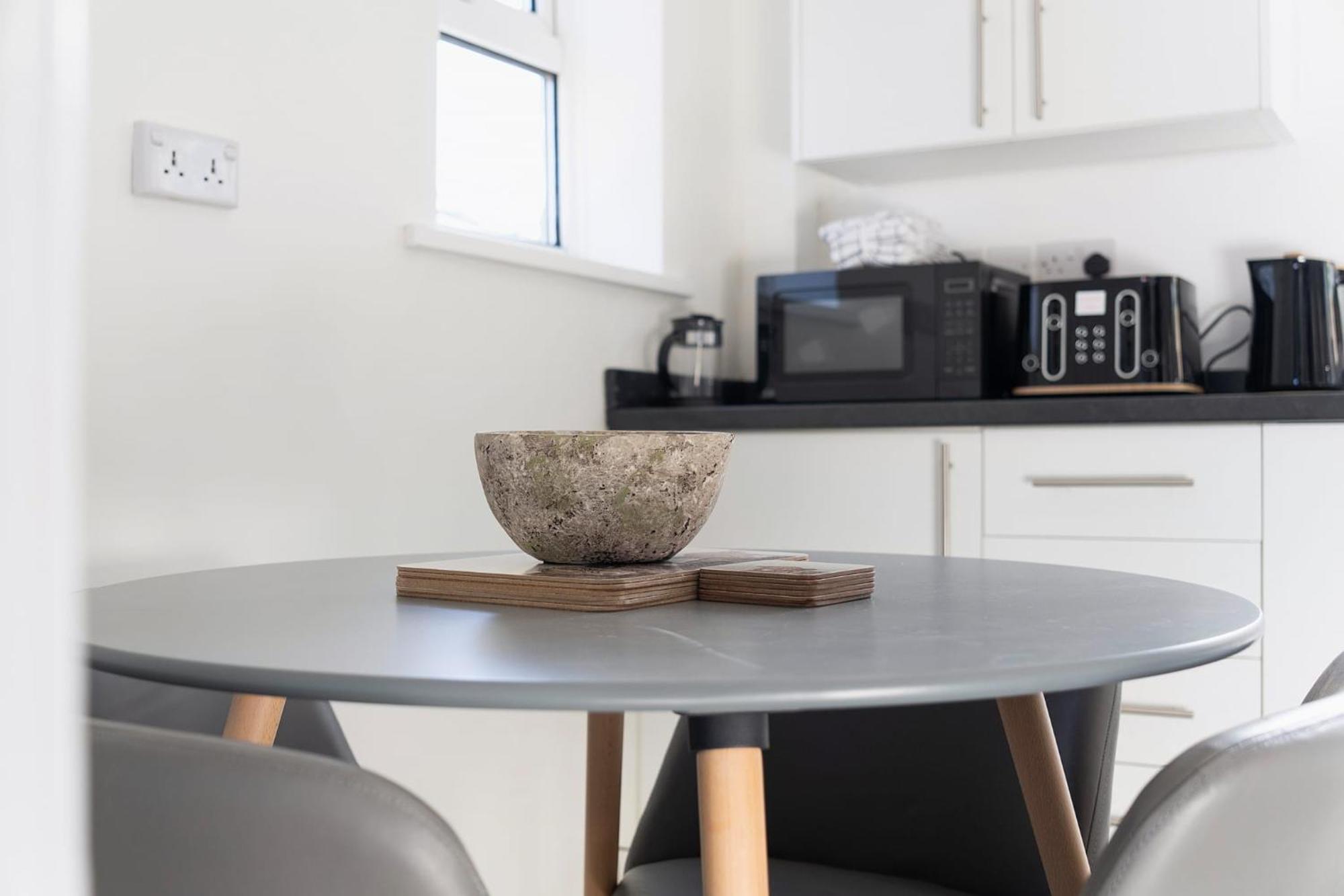 Stylish Near Heritage Coast Sleeps 5 Apartment